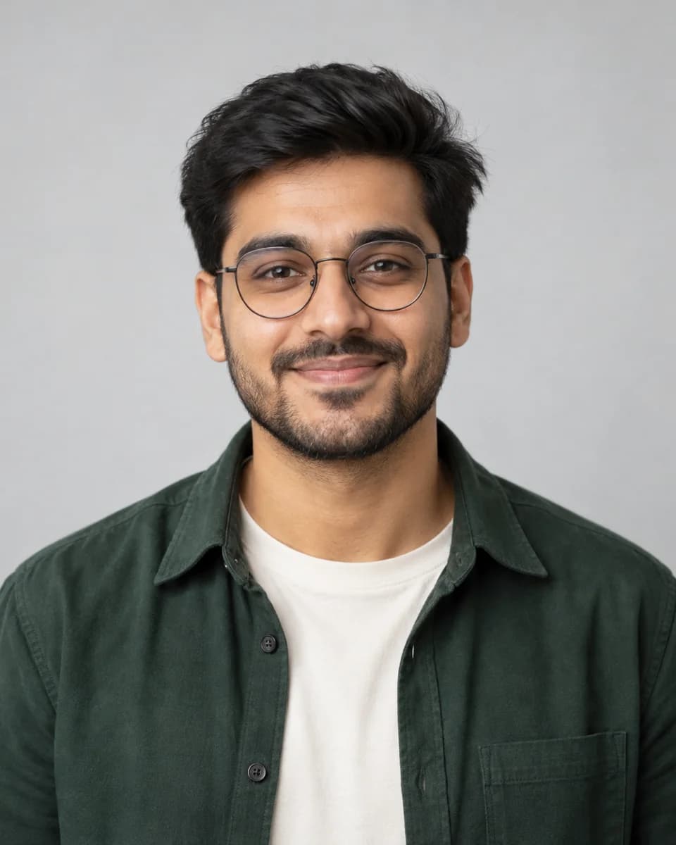 Portrait of Aarav Mehta, Ecommerce Specialist at pixelpress
